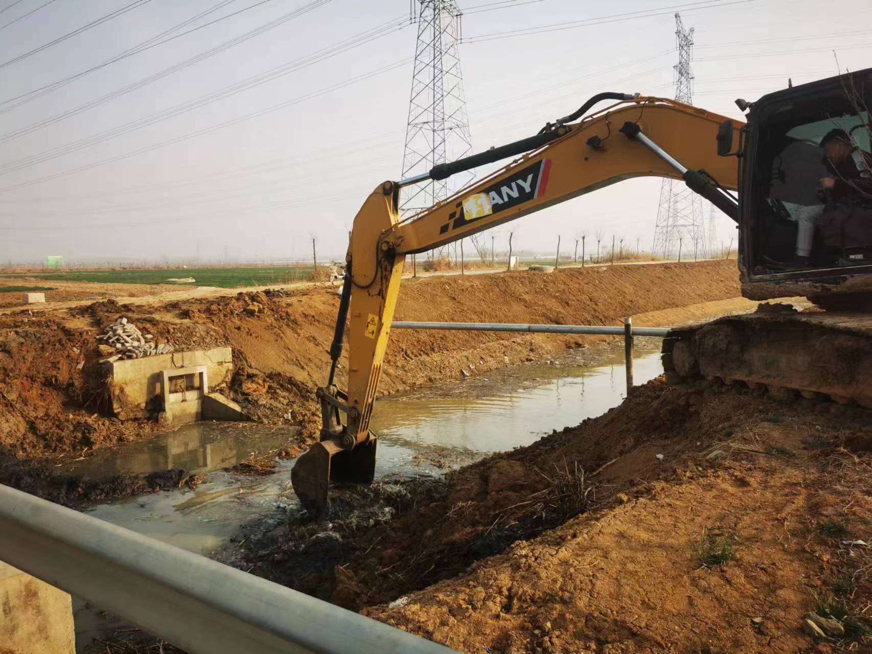 骨干河道疏浚.jpg