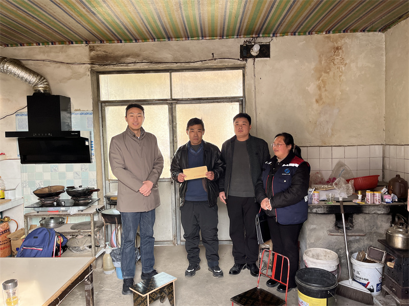 e23cb28d-36cc-41a1-a8cd-087230de2319.jpg