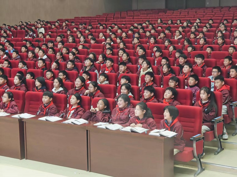 用学共鸣.jpg