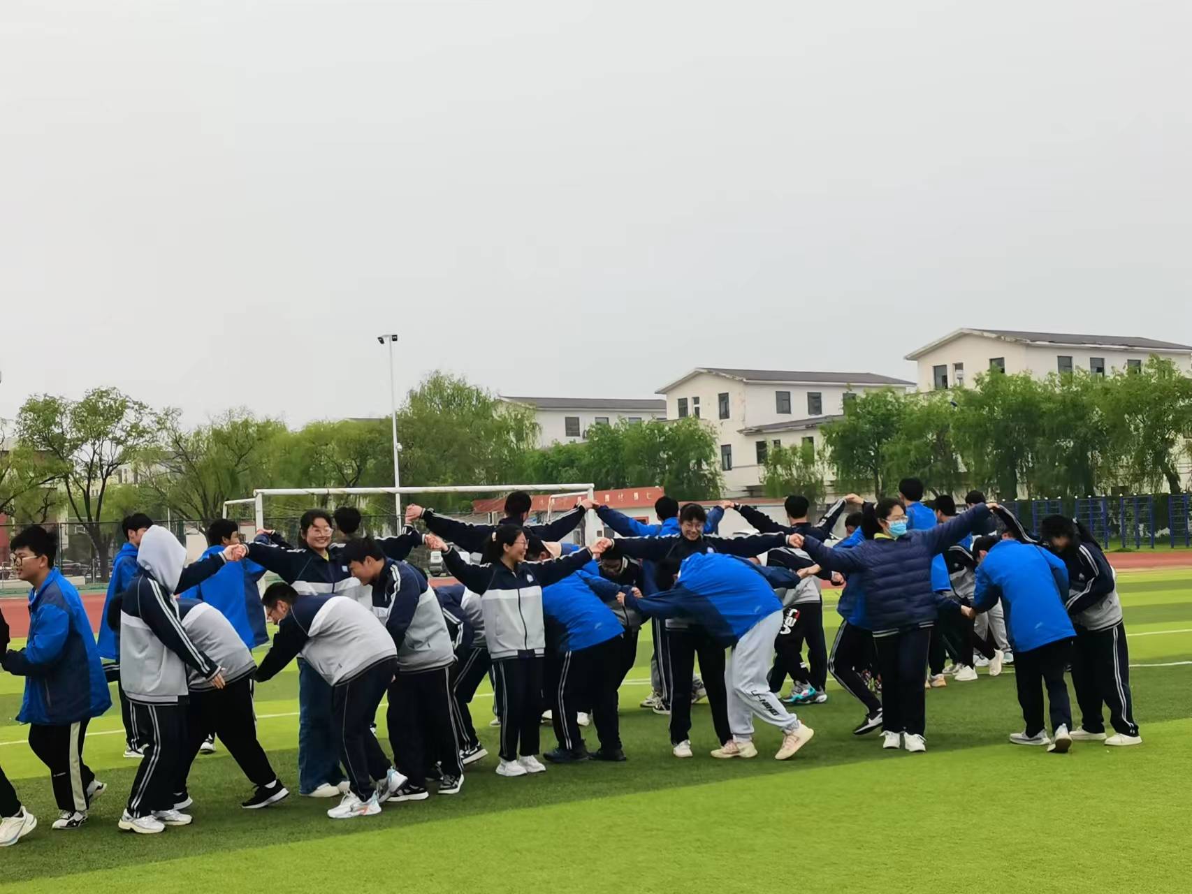蜈蚣翻身.jpg