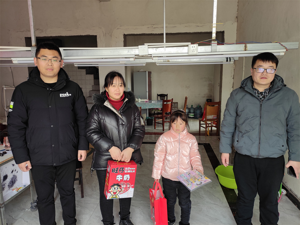 合影3.jpg
