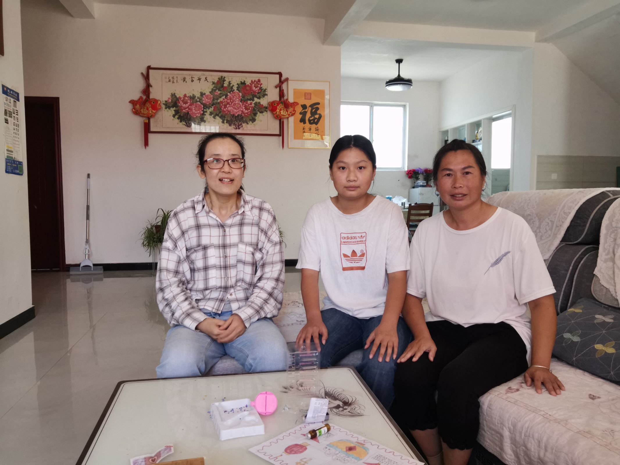 刘桂英老师家访.jpg