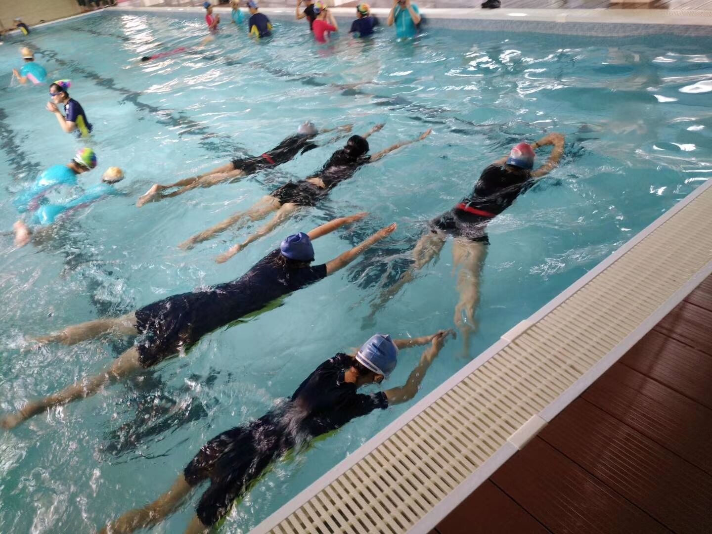 赣榆初级中学暑期游泳技能培训夏令营活动圆满结束