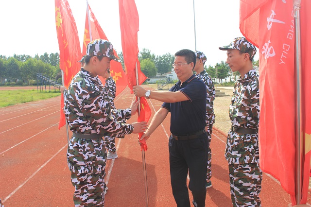 城南高级中学举行军训开营仪式