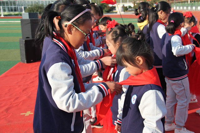 启仁立志梦想起航马站小学圆满举办2019级新生入学暨入队仪式