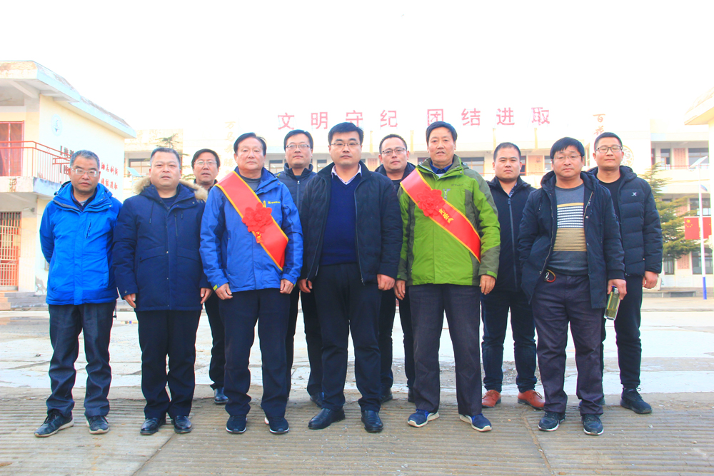 夹山中学召开欢送退休教师欢送会 - 赣榆教育在线
