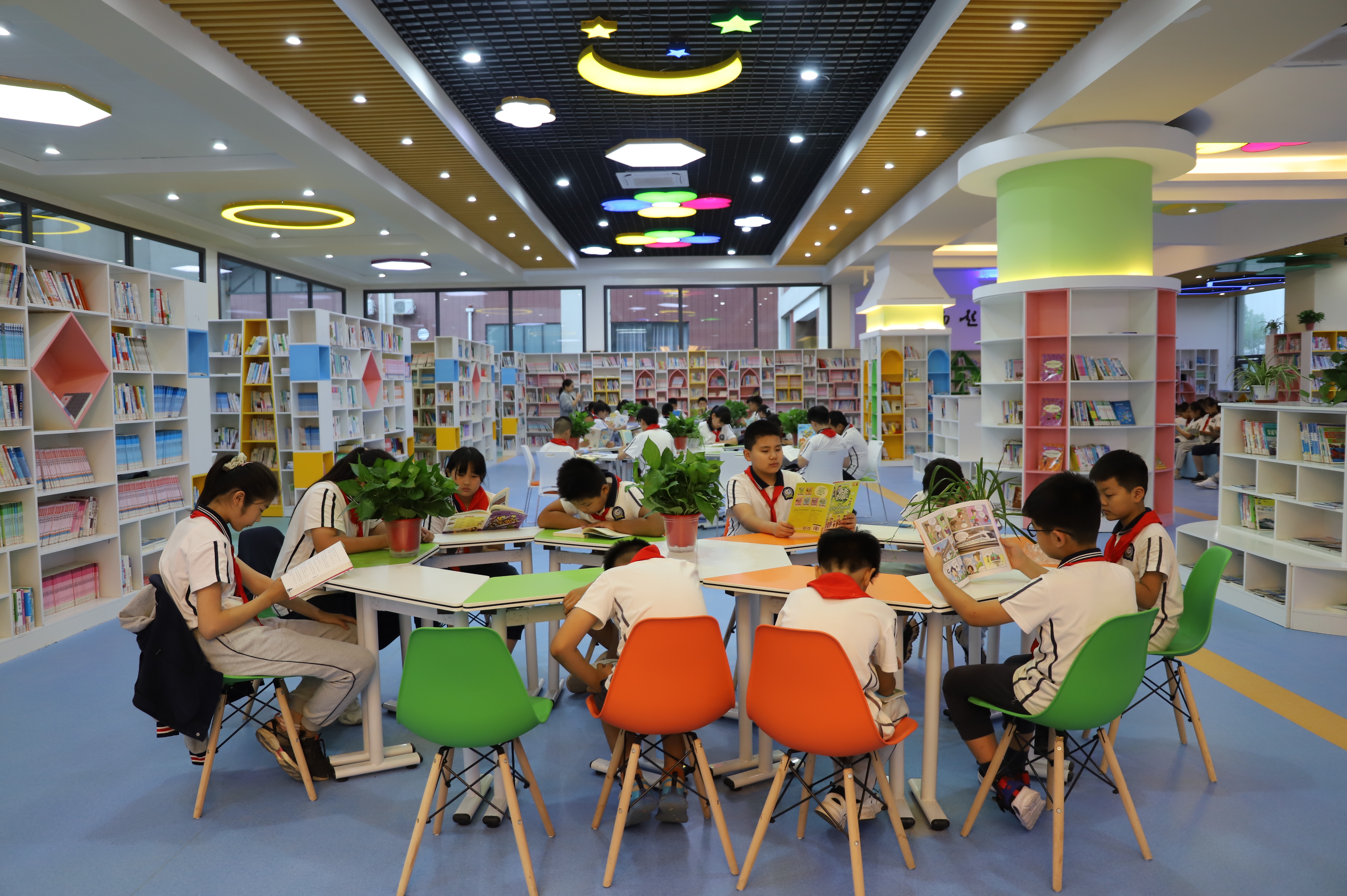 连云港市和安小学书吧——一道最美的风景 - 赣榆教育在线