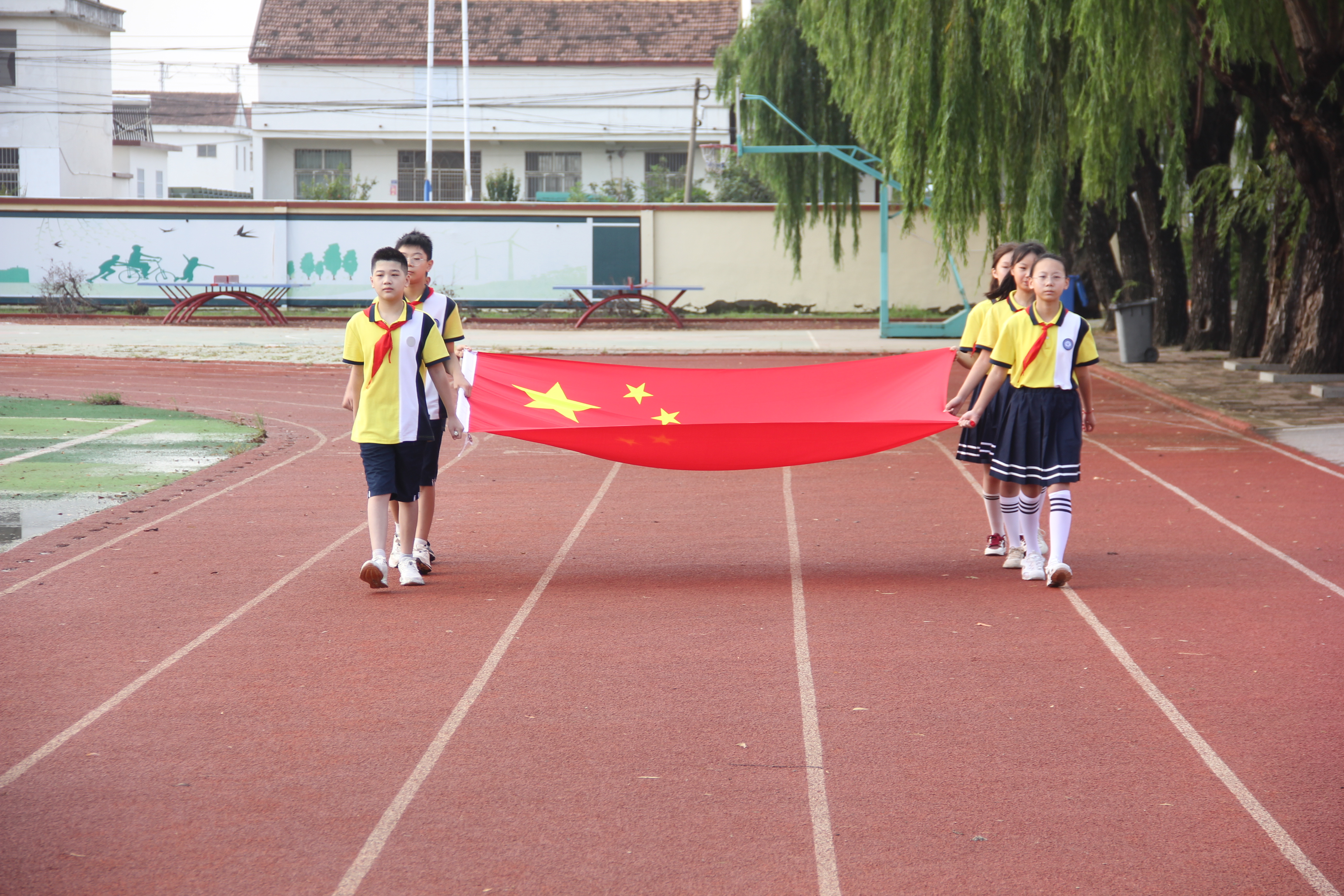 城南小学:2024秋季开学第一天纪实