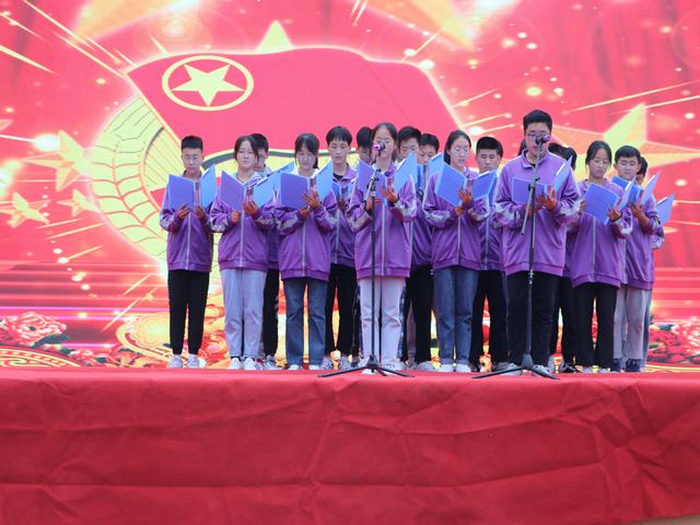 城头高中成功举办"诵读文化经典,传承红色精神"经典诵读大赛 - 赣榆
