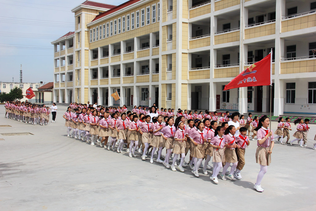 城南小学阳光体育大课间风采展示