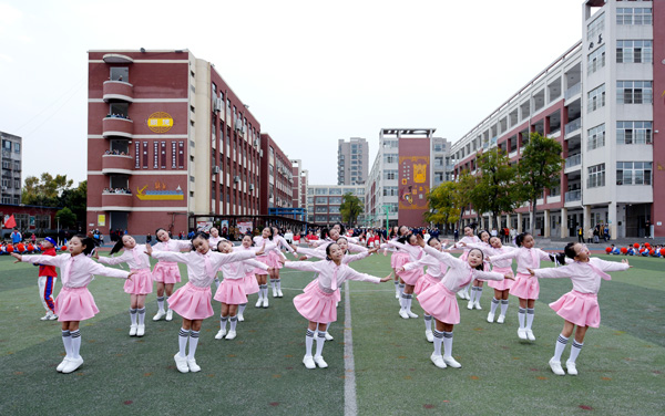 赣榆实验小学第二届体育节暨秋季田径运动会胜利闭幕 - 赣榆教育在线