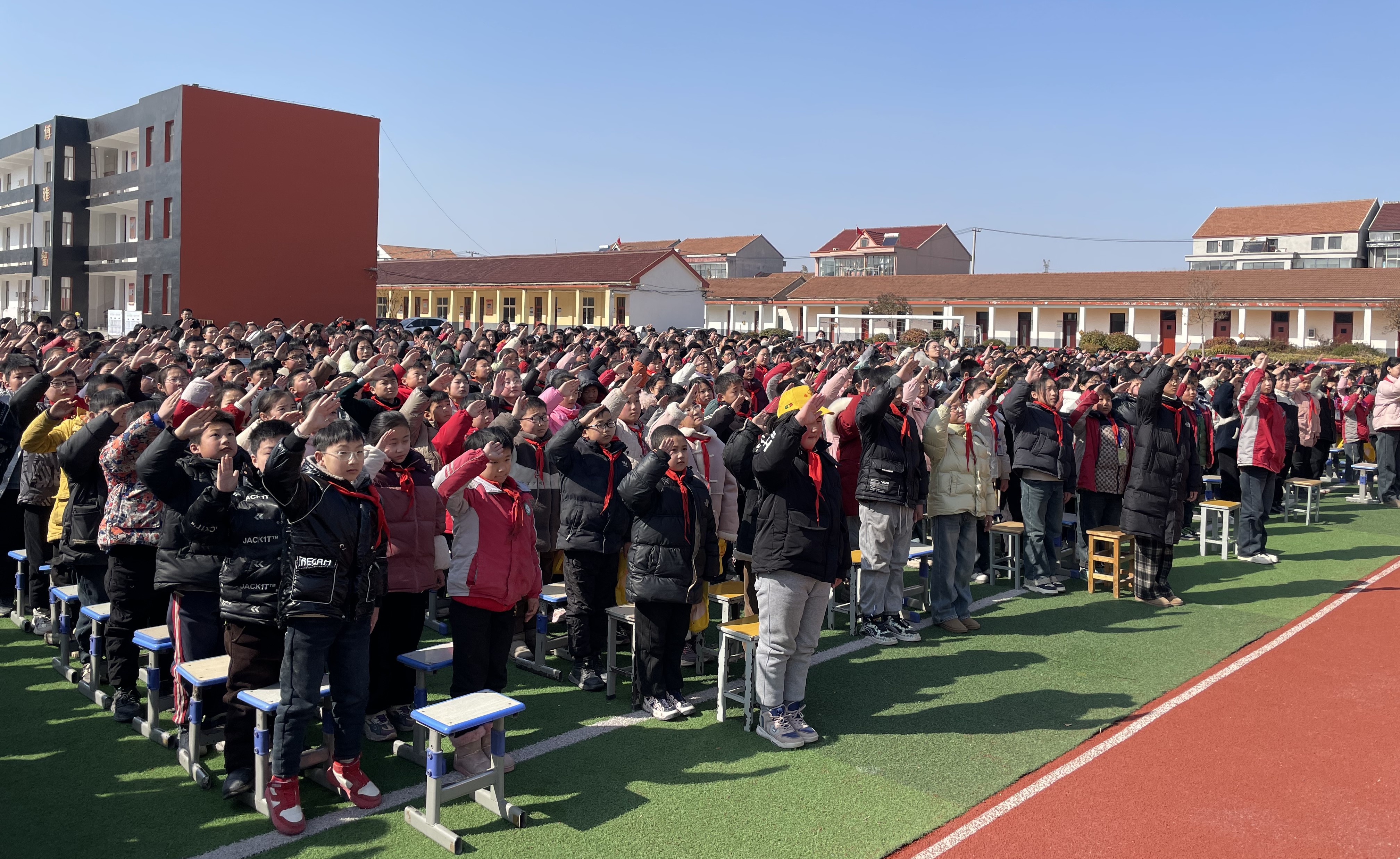 龙腾瑞气迎开学美雅争章启新篇九里小学举行2024年开学典礼暨美雅少年