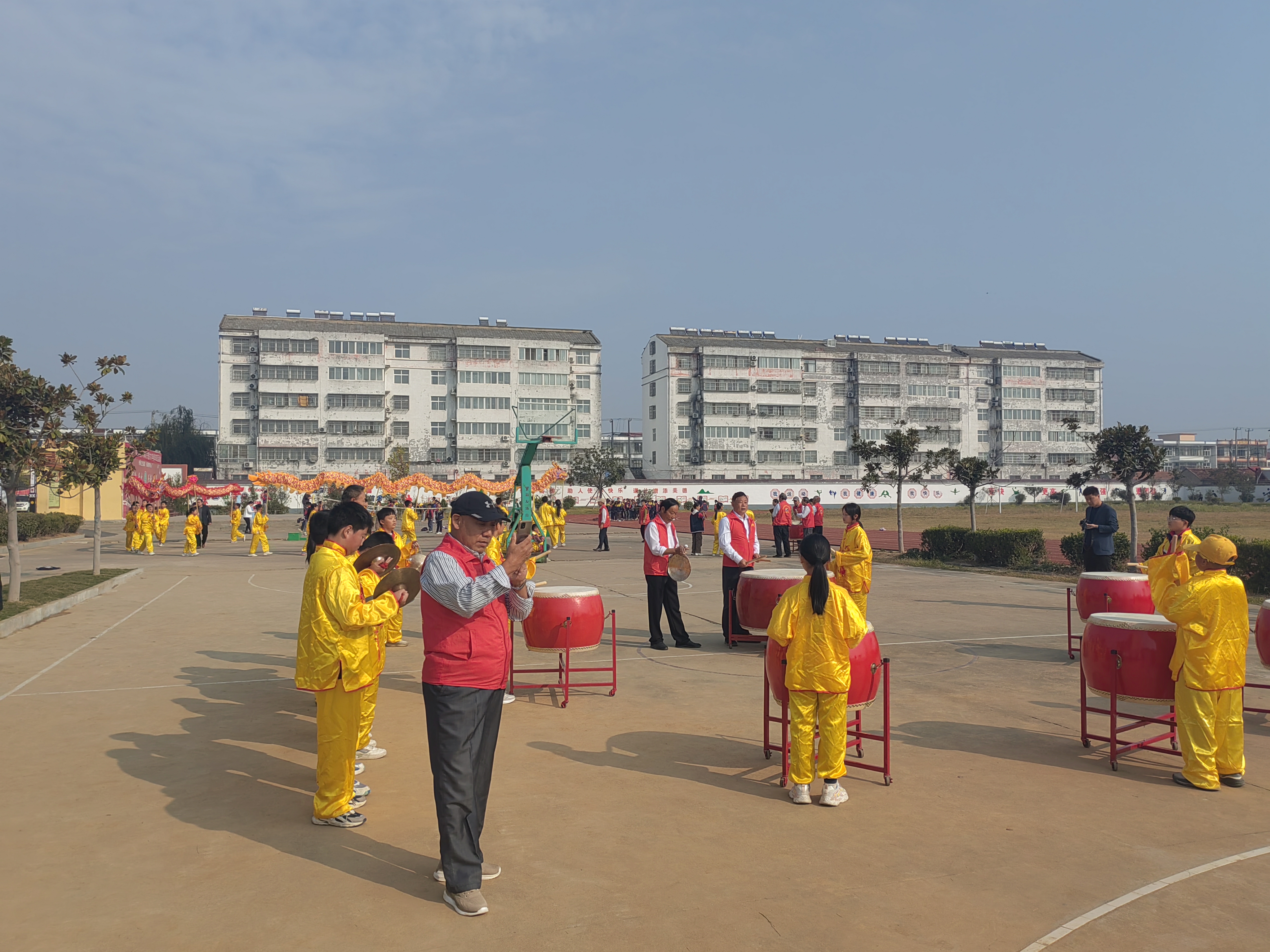 当前位置:>首页>新闻资讯>调研组一行实地参观了赣榆高级中学校史馆