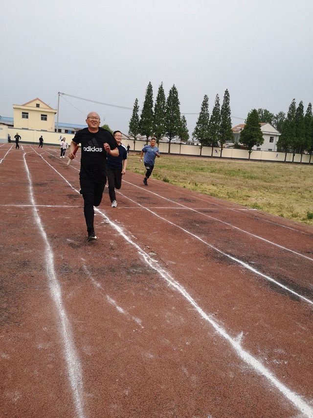 城西中学双减政策下的多彩运动会