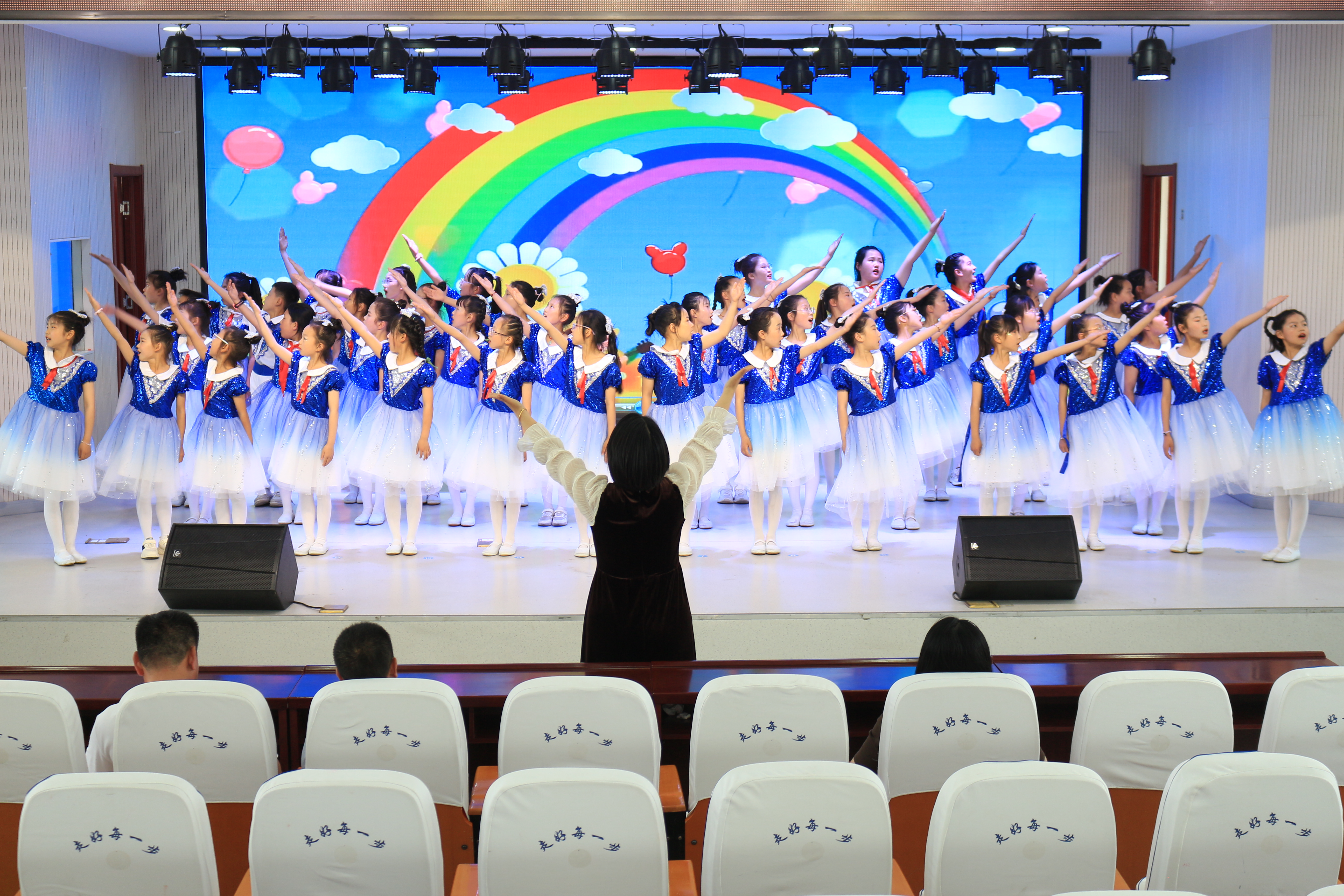 城南小学:童心飞扬 筑梦未来