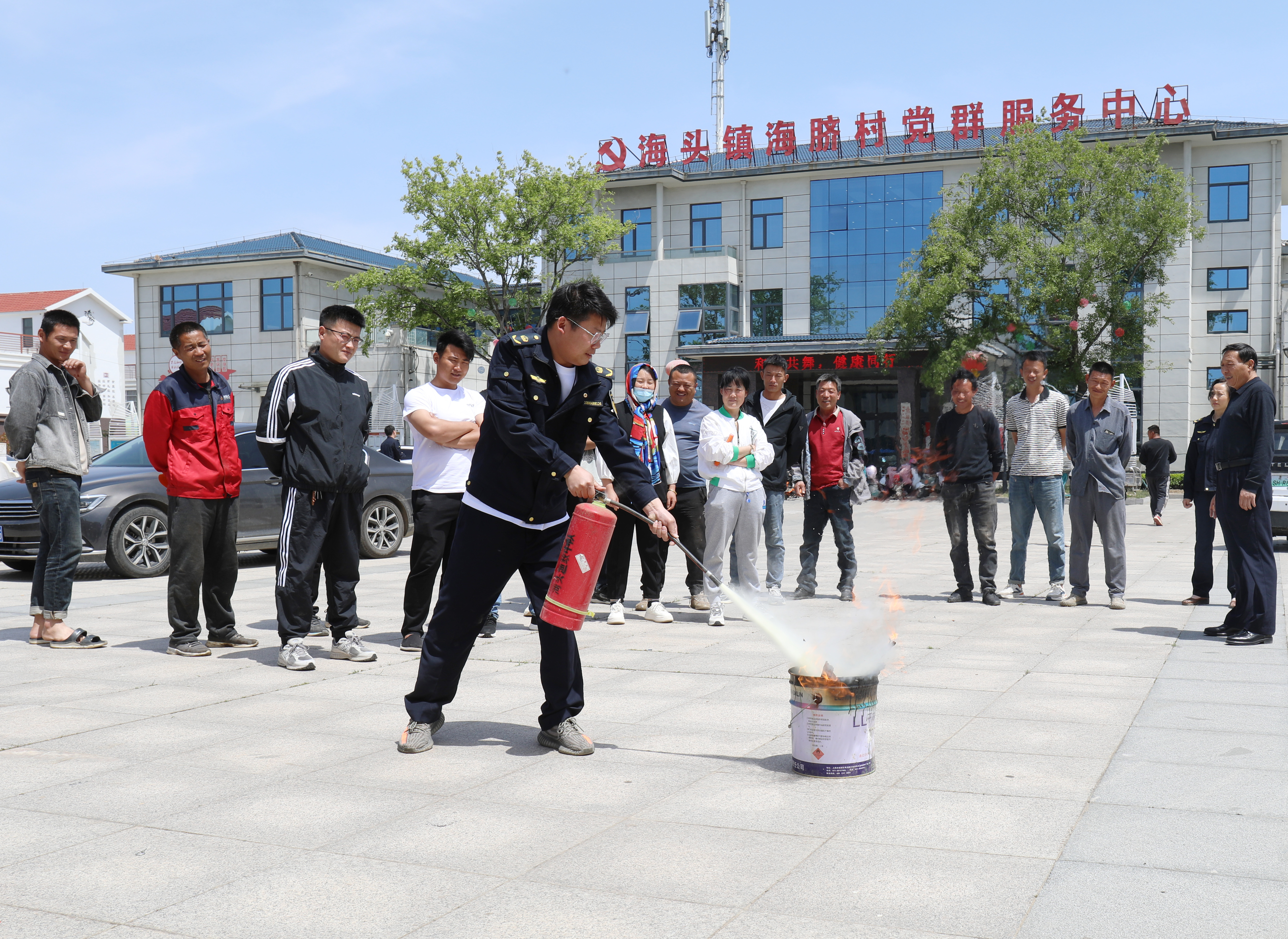 区海头镇:伏季休渔期 船员"充电"忙