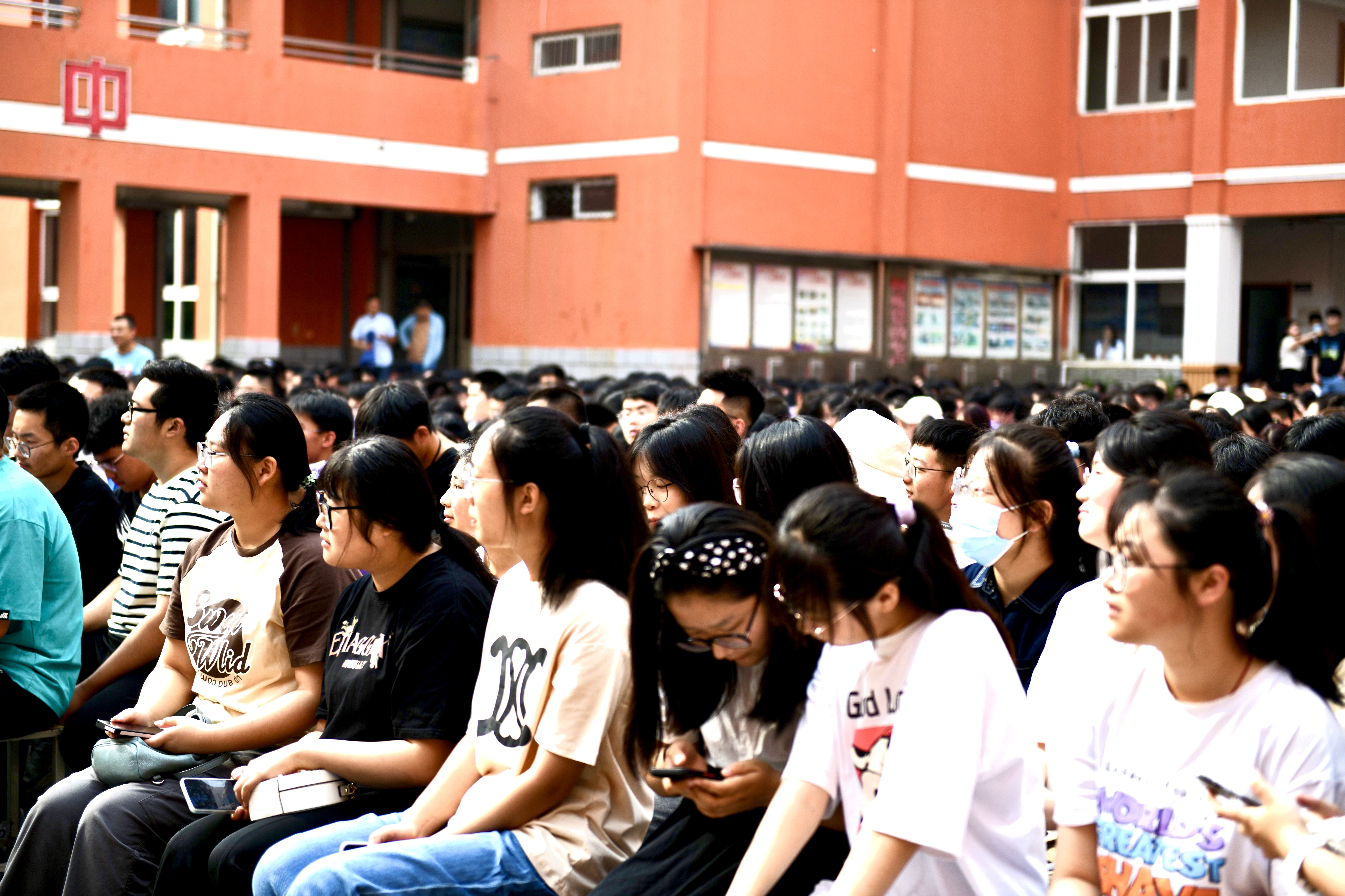 海头高中举行2023届高三学生毕业典礼 - 赣榆教育在线
